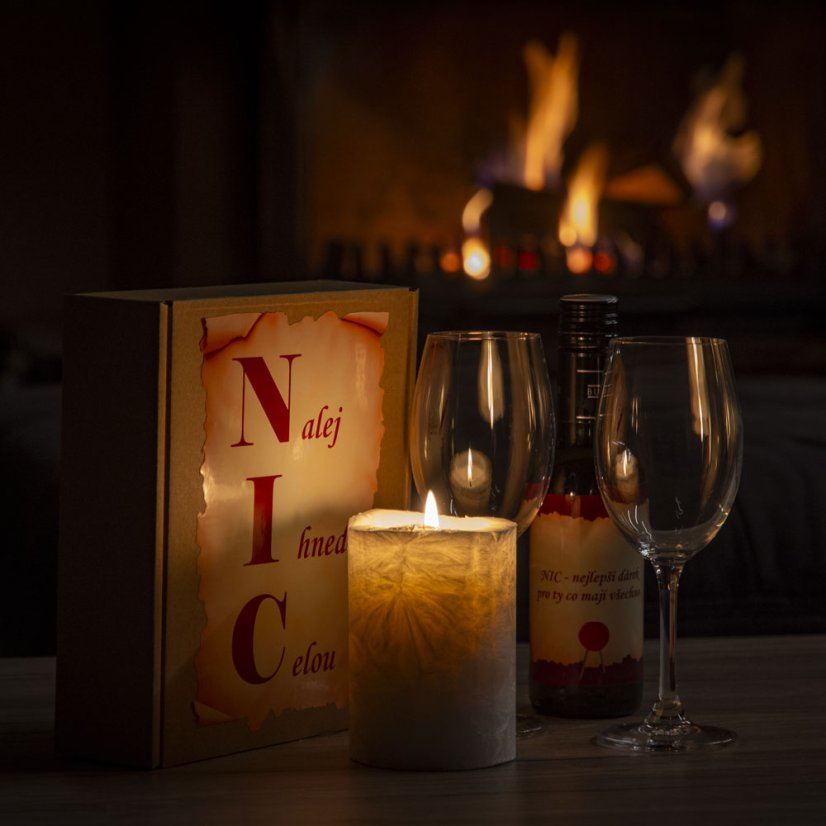 NIC – dárek s vínem pro ty, co nic nechtějí - malá sada  červená - Barva vína: Červené